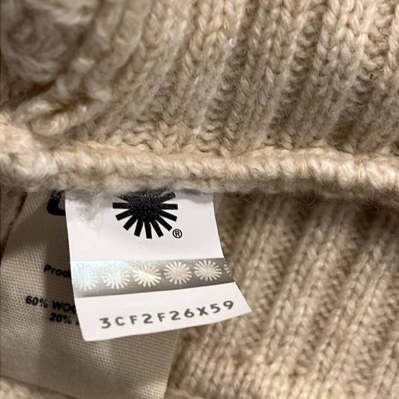 UGG Raelynn Cream Heather Knit Turtleneck Sweater Sz-M - Picture 10 of 12